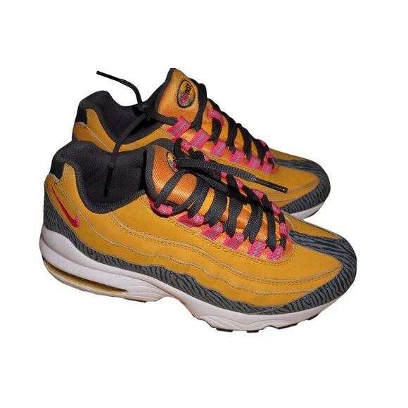 2013 Nike Air Max 95 Gold/Pink/Anthracite Running Shoes! Size 5.5Y - Picture 2 of 14